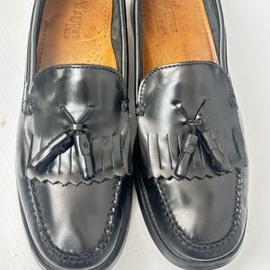 G.H. BASS MENS WEEJUNS BACK  SIZE 9 1/2